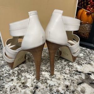 Micheal Kors Berkeley Platform heels